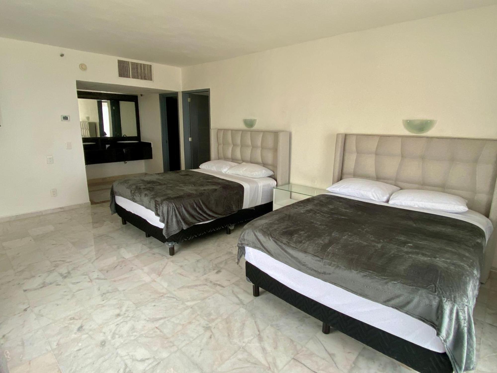 Condo In Ocean Front Resort Cancún Zimmer foto