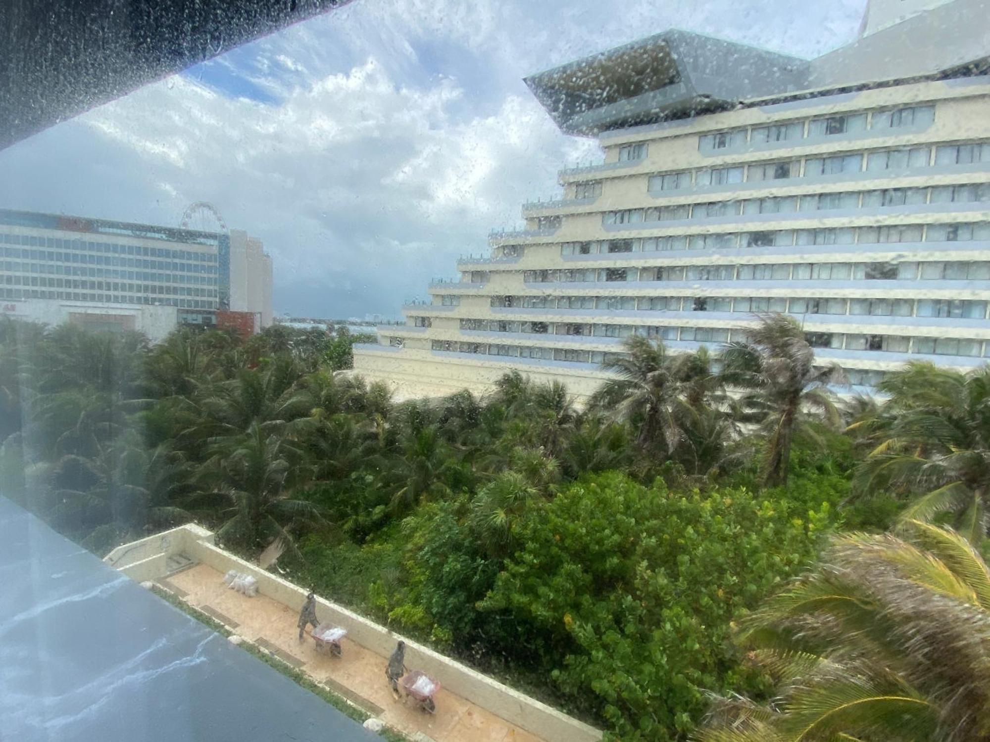 Condo In Ocean Front Resort Cancún Zimmer foto